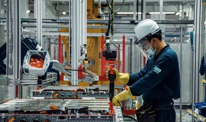 國產(chǎn)新梅賽德斯-奔馳電池北京工廠下線，前沿技術亮相廣州國際工廠維護技術及設備展